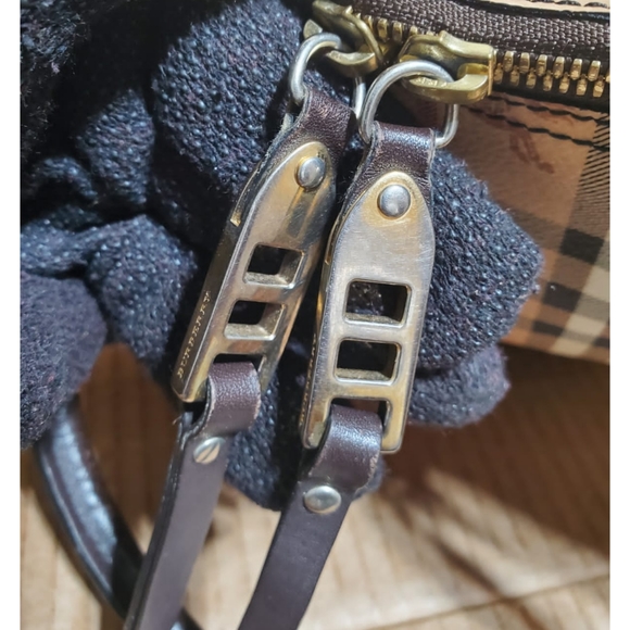 BURBERRY Haymarket Check Small Salisbury Tote Bag - Picture 10 of 11